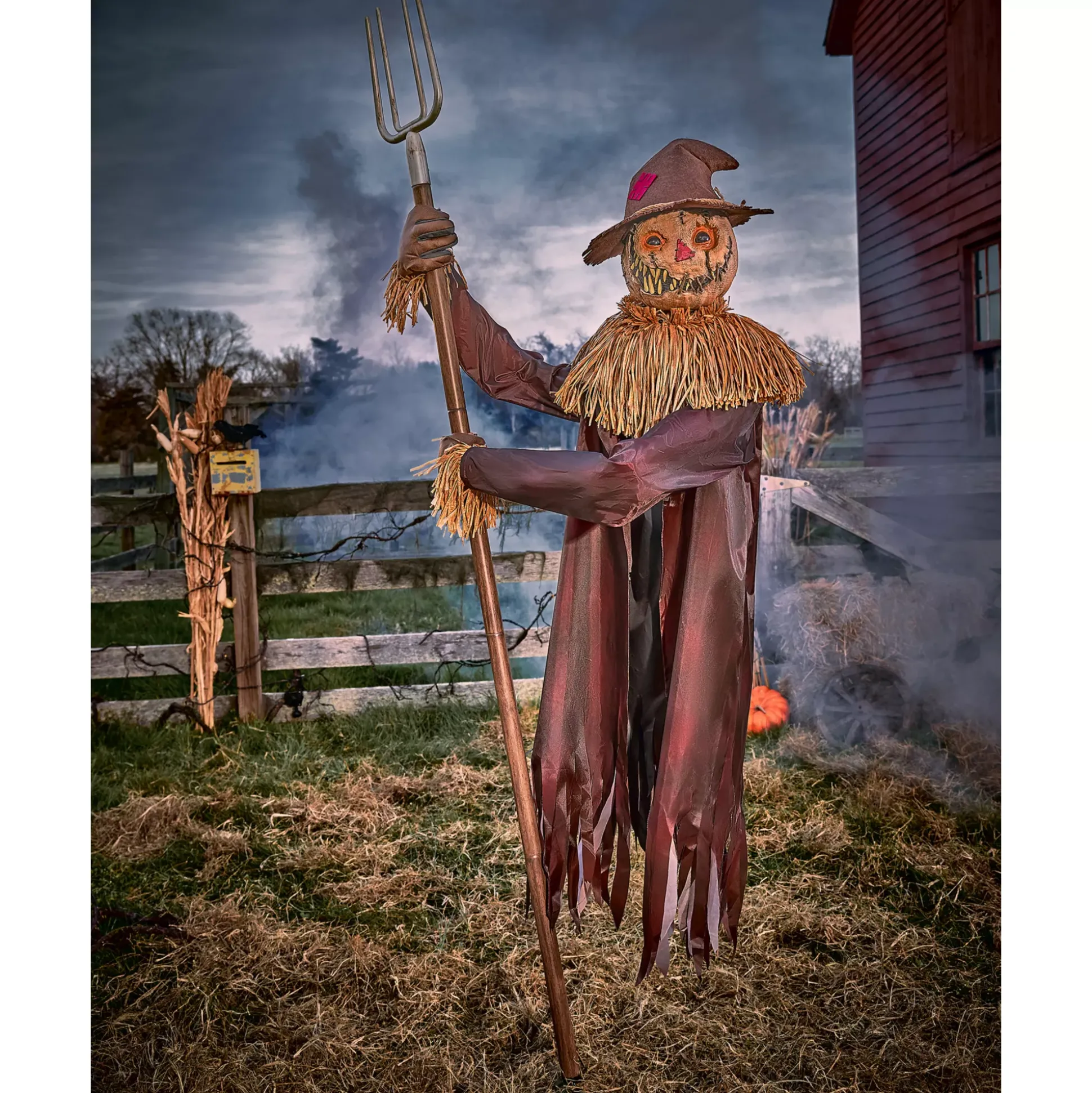 7 Ft 10 In Mack Straw Animatronic