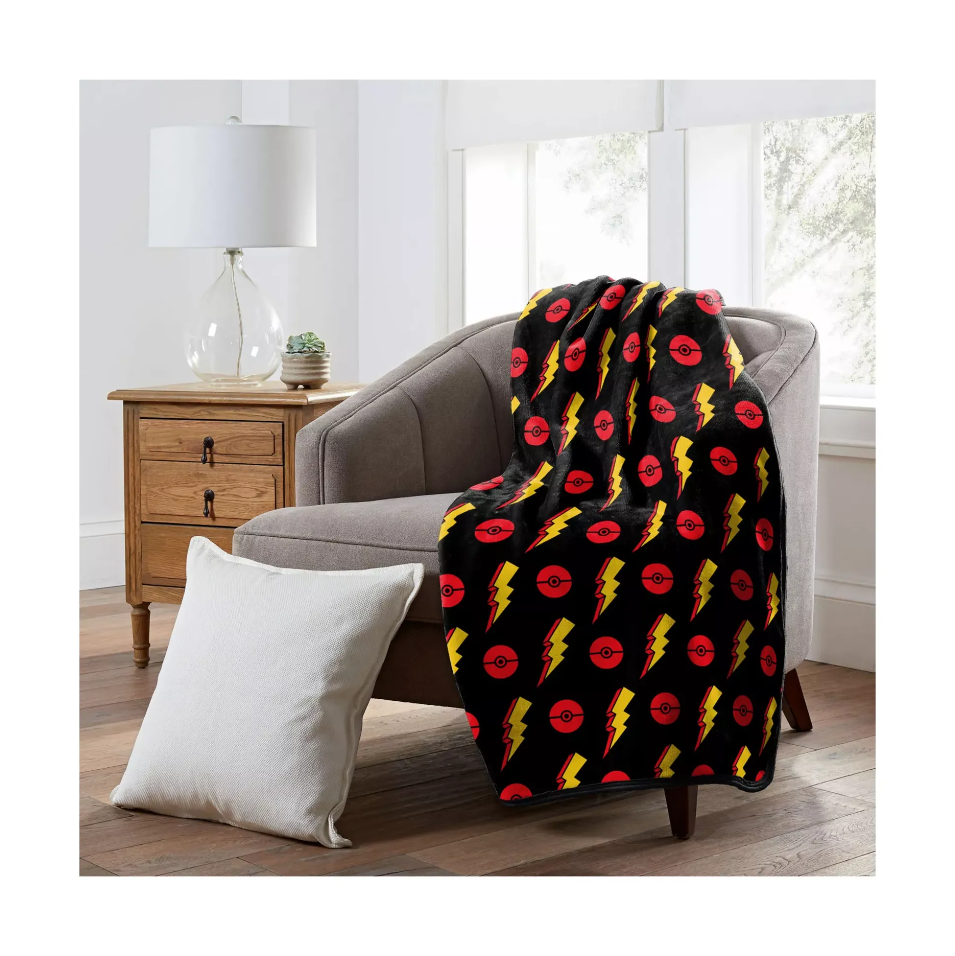 Pikachu Lightning Bolt Fleece Blanket - Pokémon